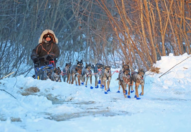 Mike Williams Jr. First Into Aniak Checkpoint January 2026